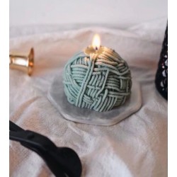 Silicon mold in the shape of a ball of yarn 
