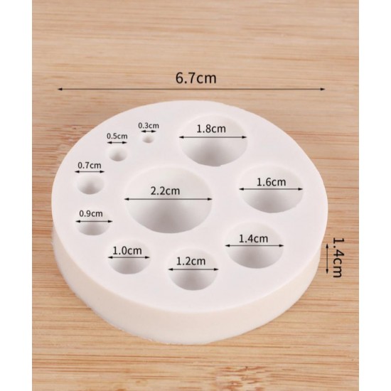 One-piece round cake mold 